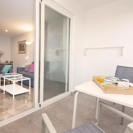 Center Flat Exclusive *